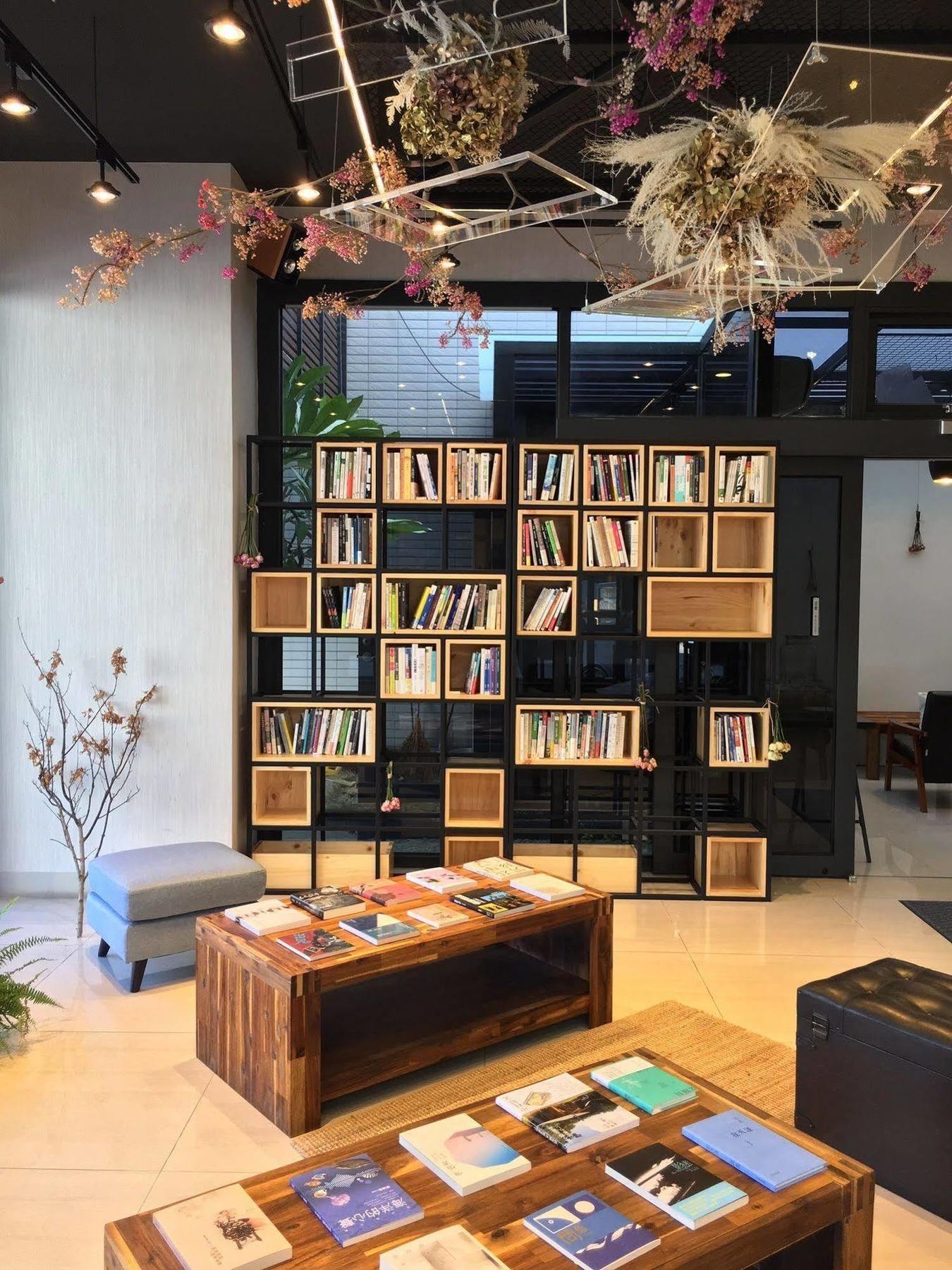 ストーリー+ ホテル 台中市 エクステリア 写真